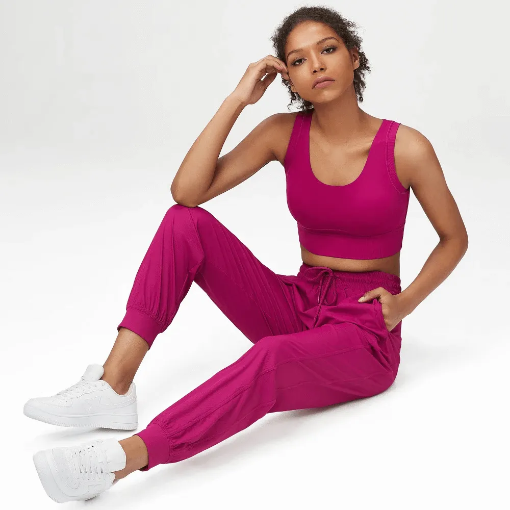 Women's Stylish Joggers and Sports Bra Set - SF2089